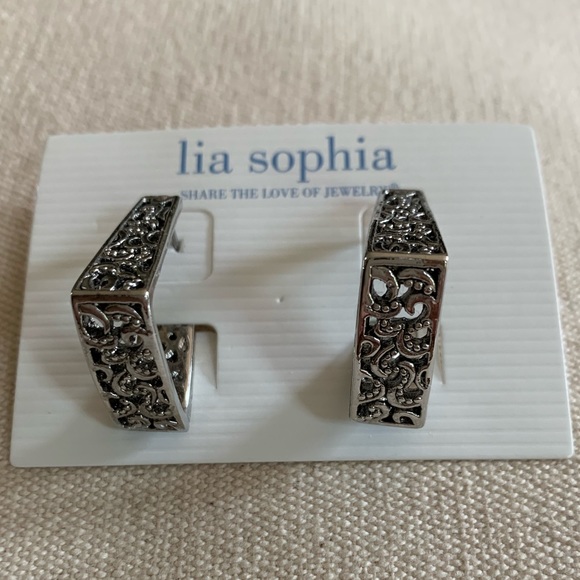 Beautiful earrings Lia Sophia - Picture 3 of 6